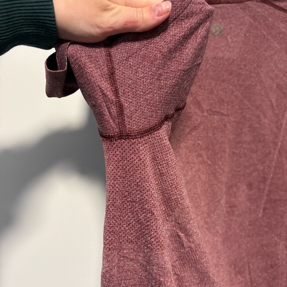 Lululemon Metal Vent Tech Men’s Size X-Large Heathered Burgundy - Picture 5 of 5